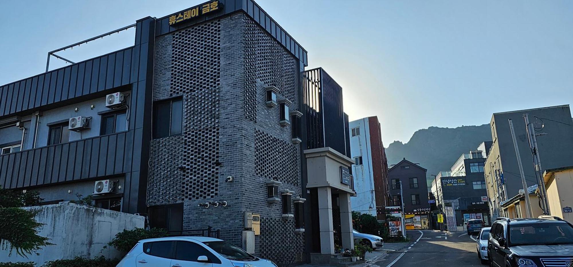 Hotel Huestay-Keumho Seogwipo Exteriör bild